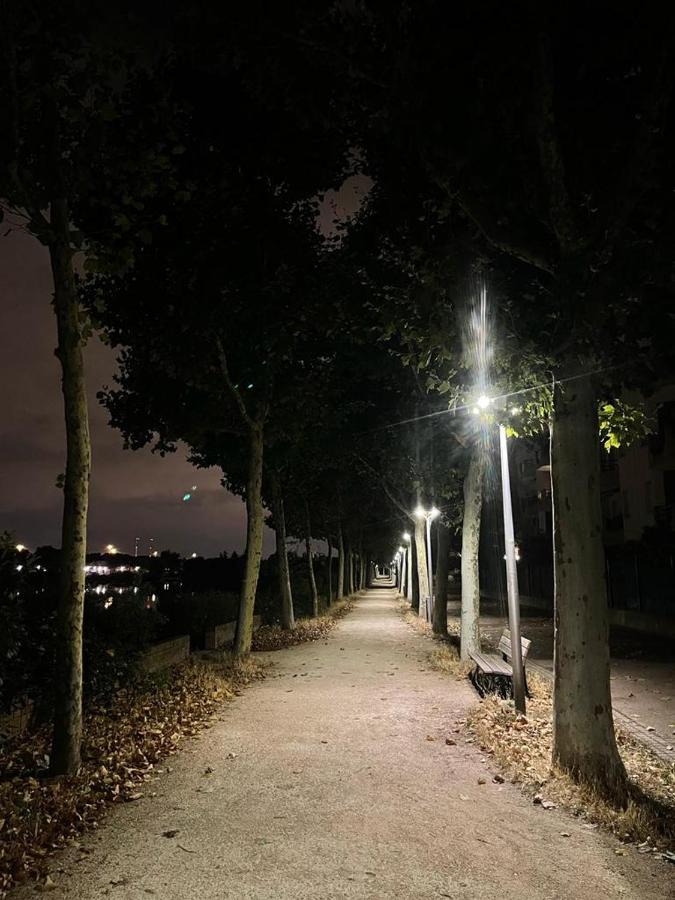 Vue Exceptionnelle Sur Le Lac Créteil Buitenkant foto